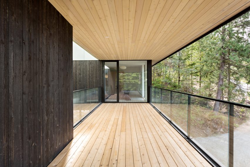 Stilt House by Hunter Office Architecture