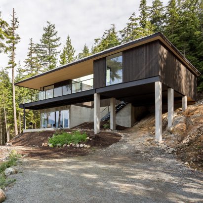 Stilt House by Hunter Office Architecture
