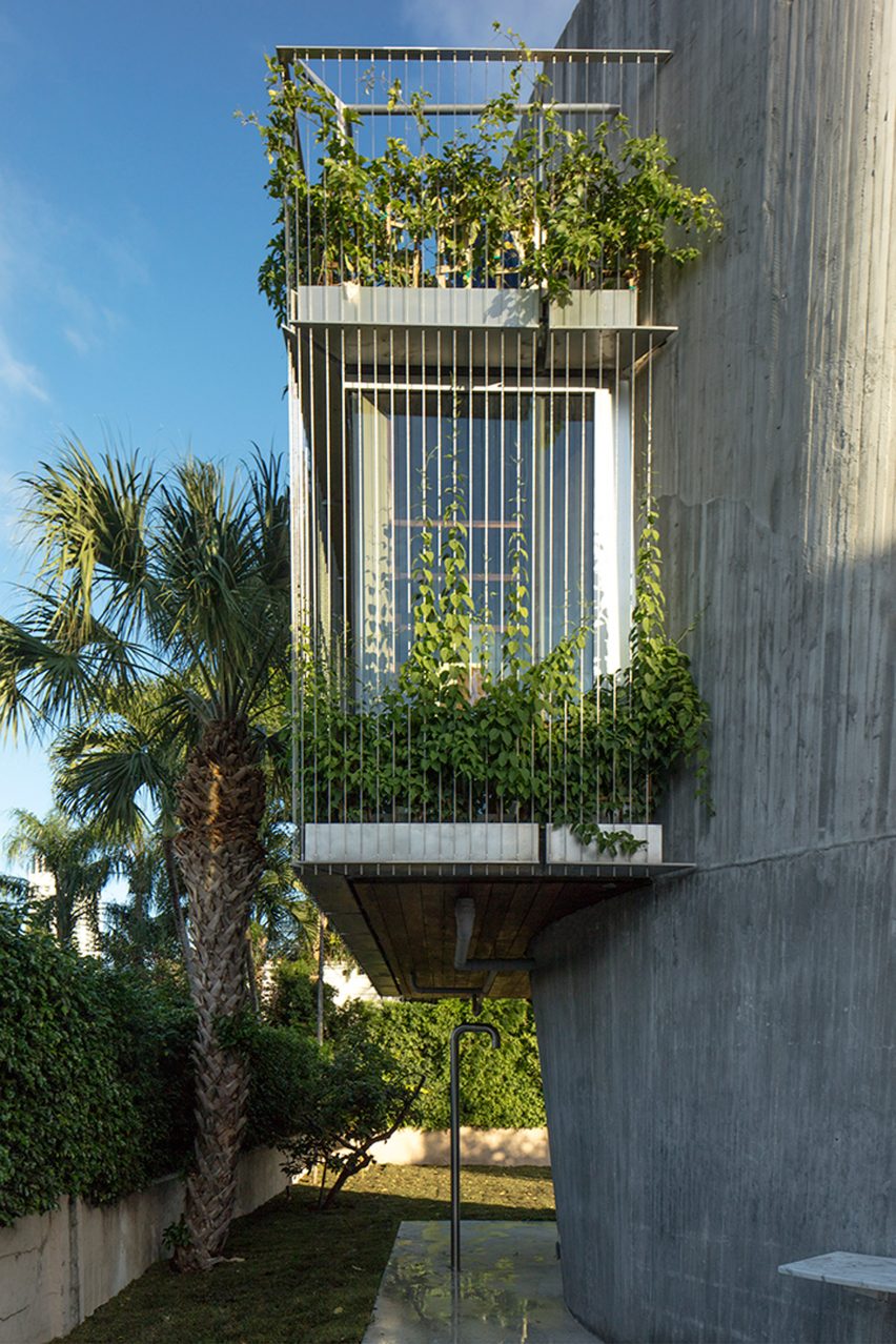 Sun Path House by Studio Christian Wassmann
