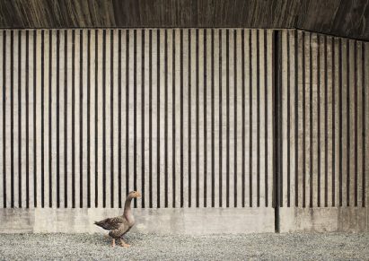 Agricultural machinery depot by Deamicisarchitetti