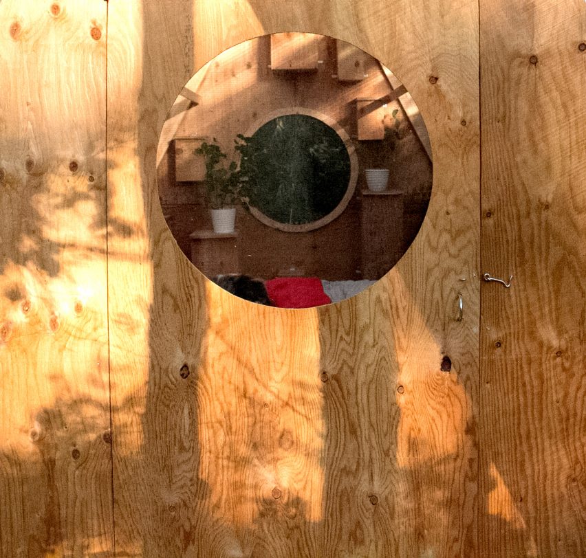 Birdhut by Studio North