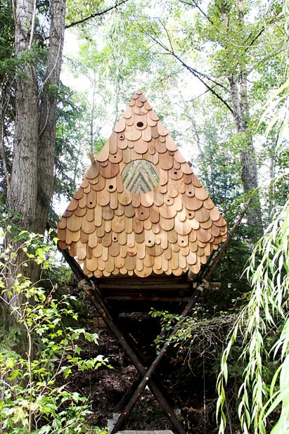 Birdhut by Studio North