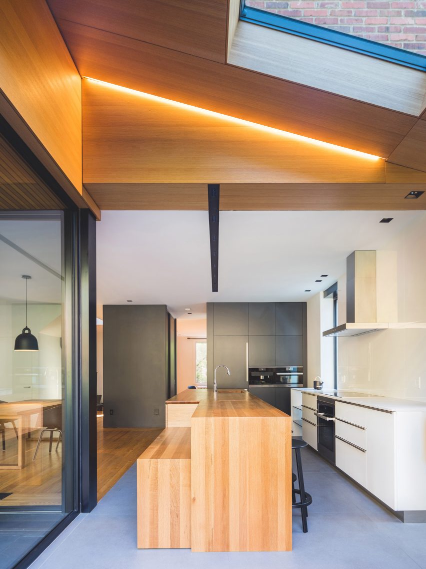 Black Box II by Natalie Dionne Architecture