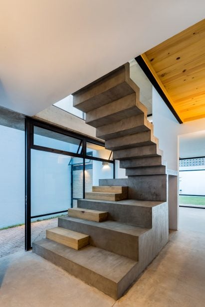 Casa Azul by Delfino Lozano