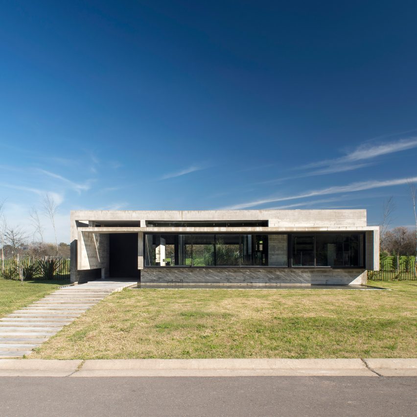 Casa Mach by Luciano Kruk