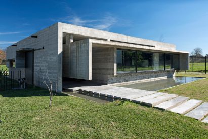 Casa Mach by Luciano Kruk