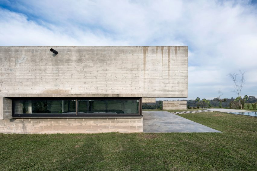 Casa Mach by Luciano Kruk