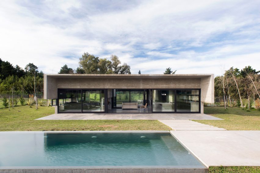 Casa Mach by Luciano Kruk