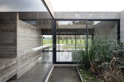 Casa Mach by Luciano Kruk