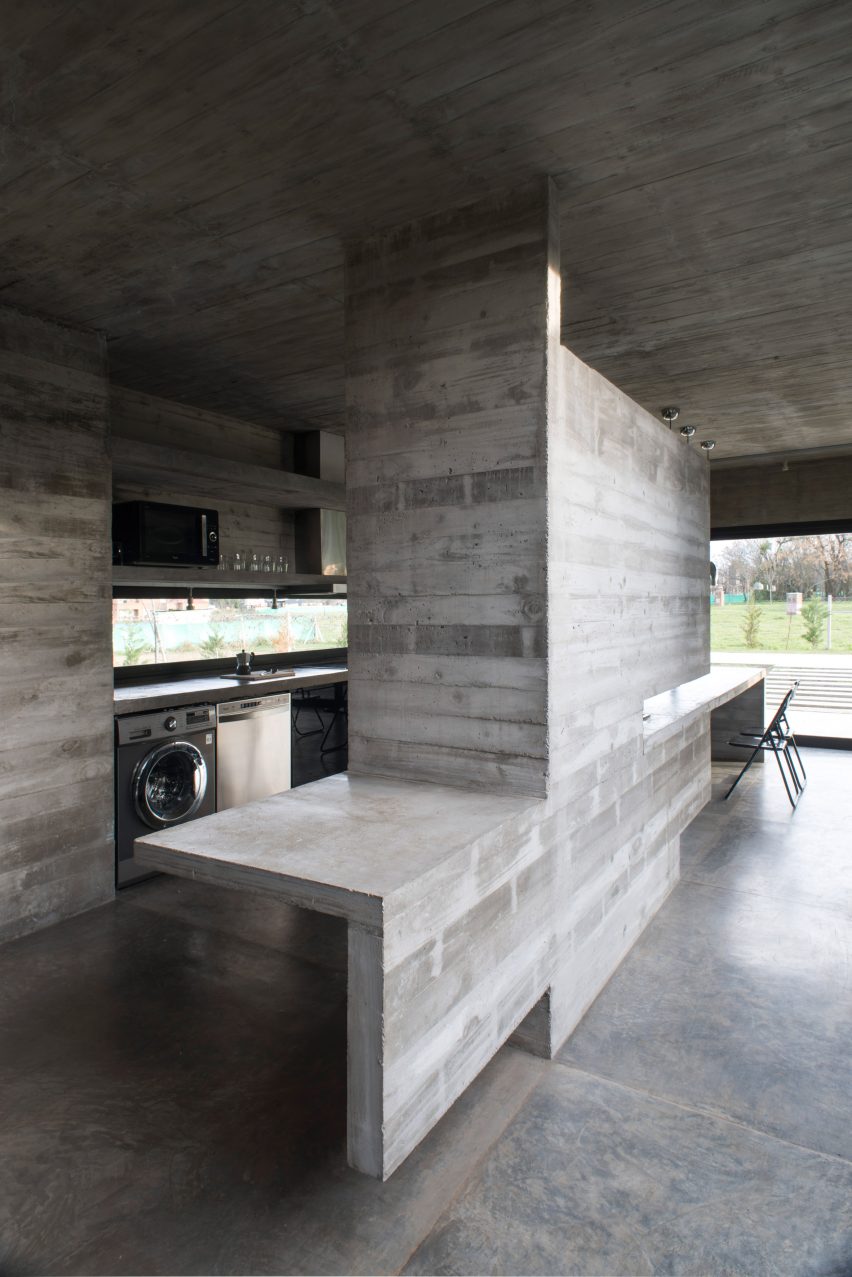 Casa Mach by Luciano Kruk