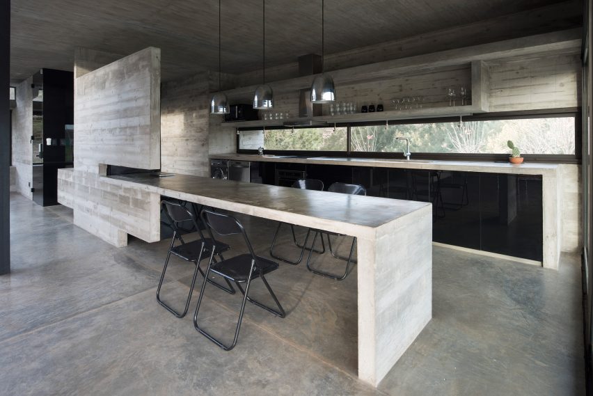 Casa Mach by Luciano Kruk