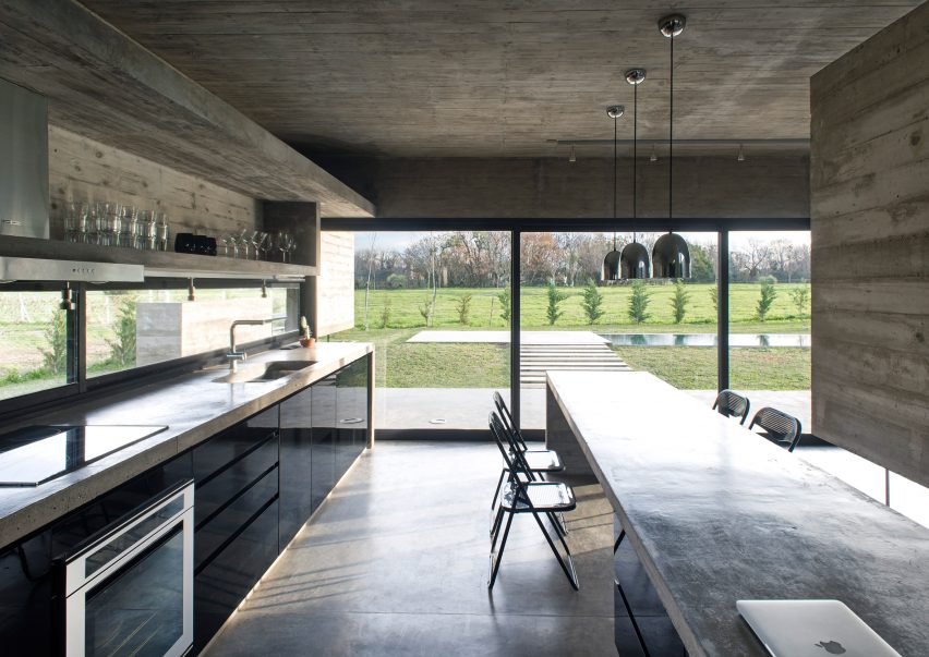 Casa Mach by Luciano Kruk