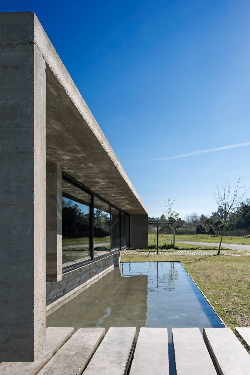 Casa Mach by Luciano Kruk