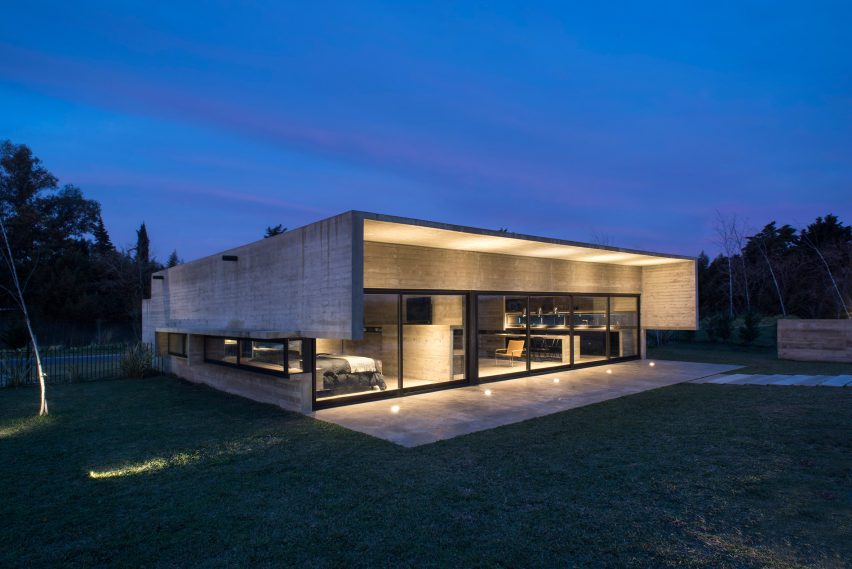 Casa Mach by Luciano Kruk