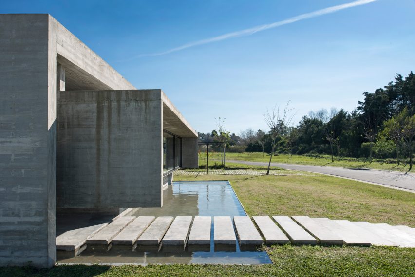 Casa Mach by Luciano Kruk