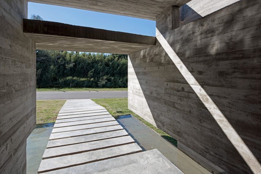 Casa Mach by Luciano Kruk