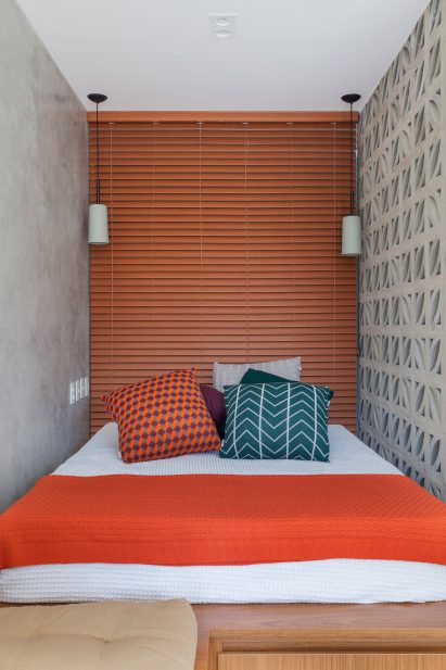 Compact studio by Tria Arquitetura