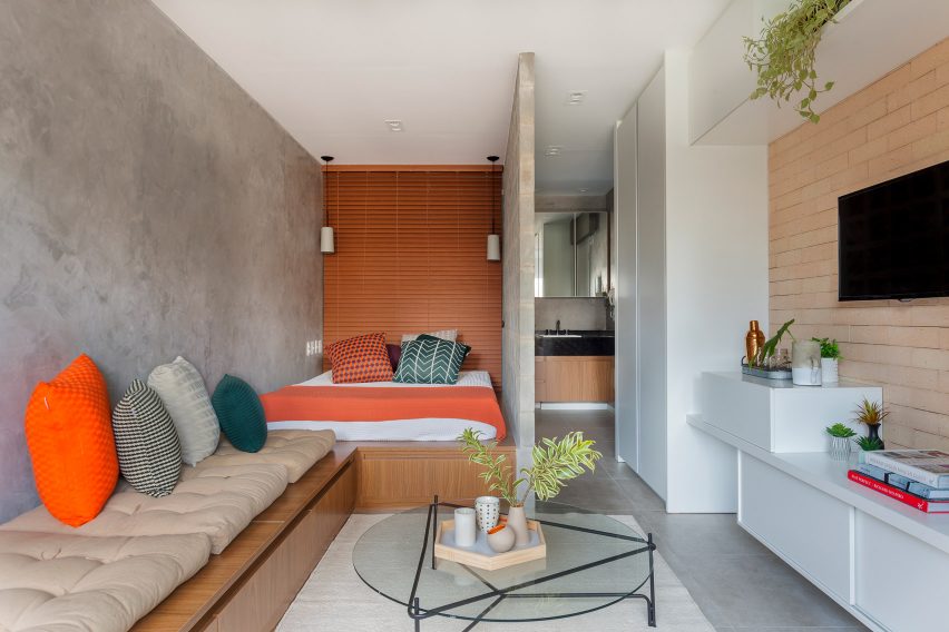 Compact studio by Tria Arquitetura