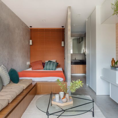 Compact studio by Tria Arquitetura