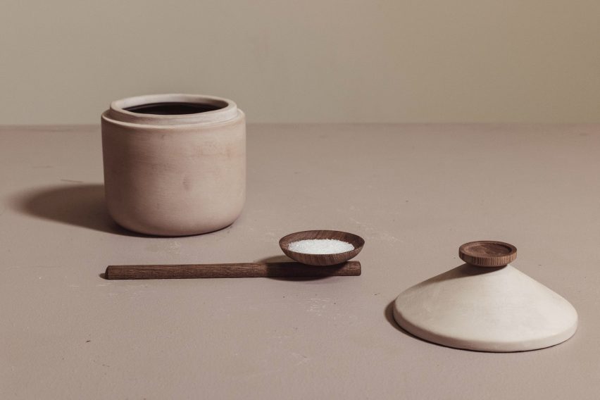 Container and coffeeware by Samaná