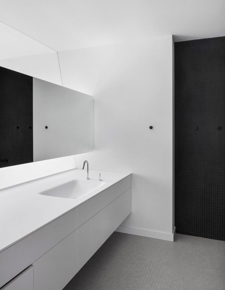 De la Roche residence by _naturehumaine