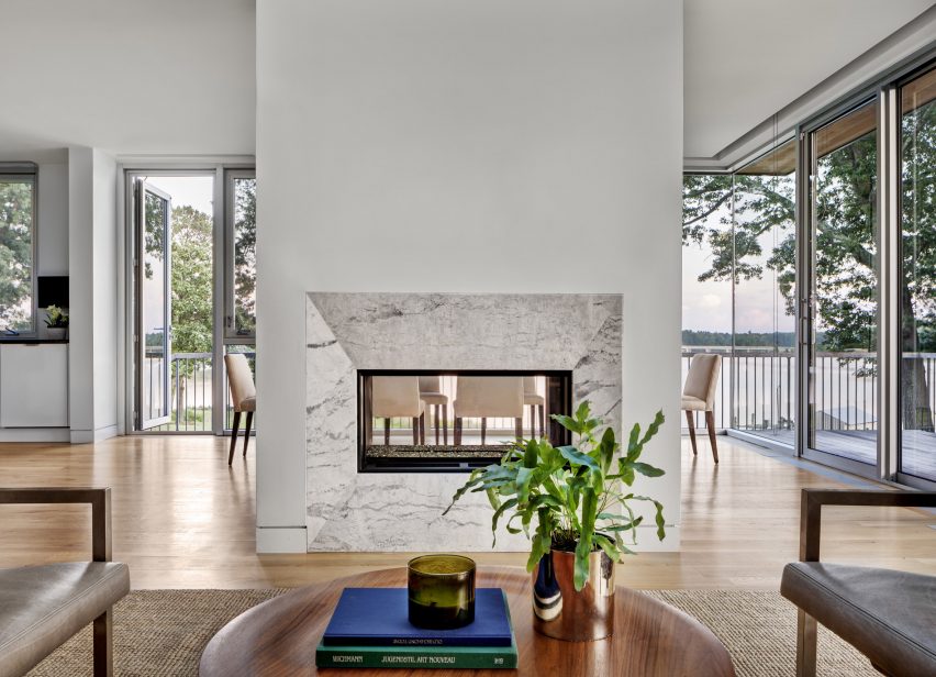 Deep Point Road House by BFDO Architects