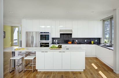 Deep Point Road House by BFDO Architects