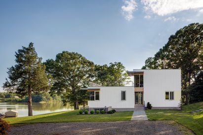 Deep Point Road House by BFDO Architects