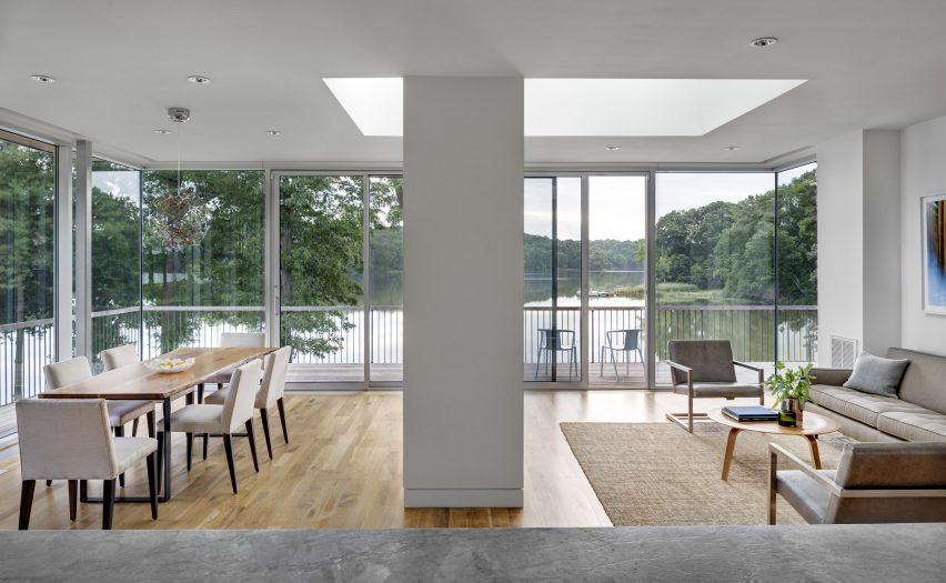 Deep Point Road House by BFDO Architects
