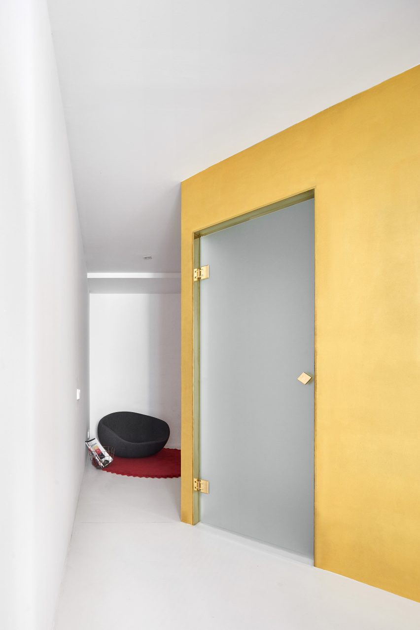 Duplex Tibbaut by Raul Sanchez Architects