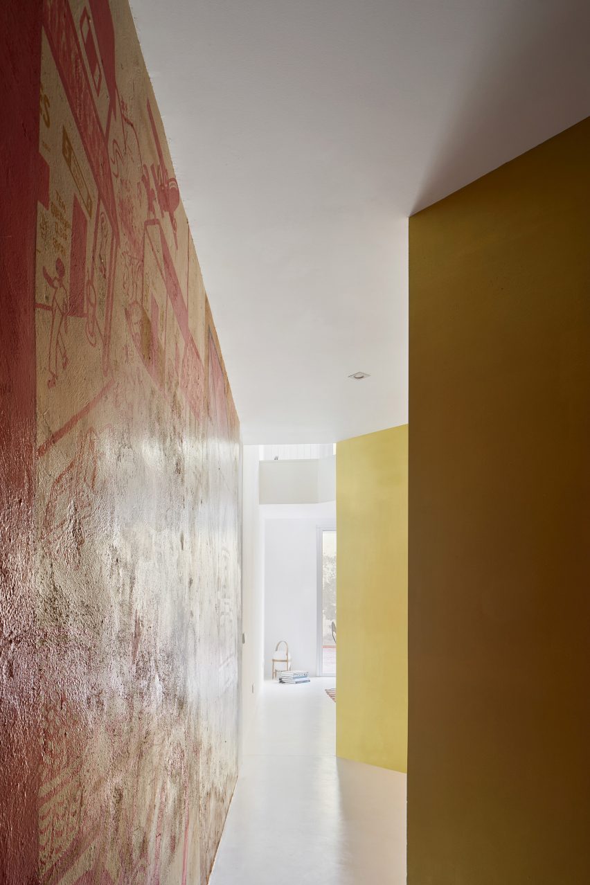 Duplex Tibbaut by Raul Sanchez Architects