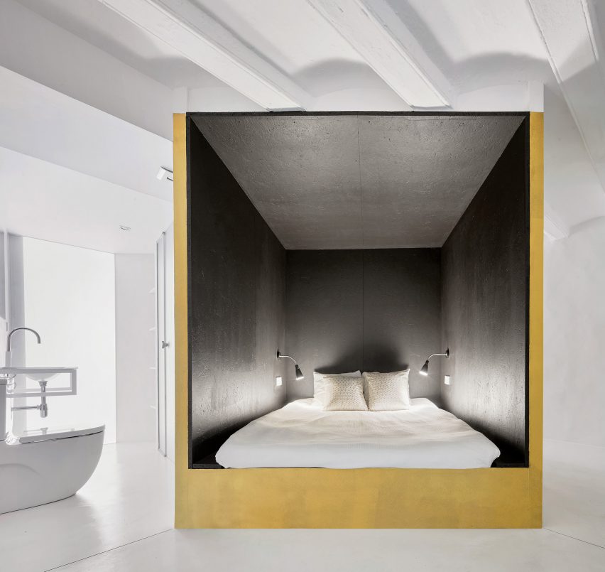 Duplex Tibbaut by Raul Sanchez Architects