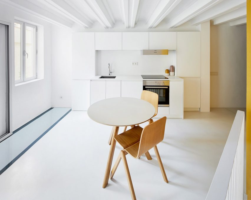 Duplex Tibbaut by Raul Sanchez Architects