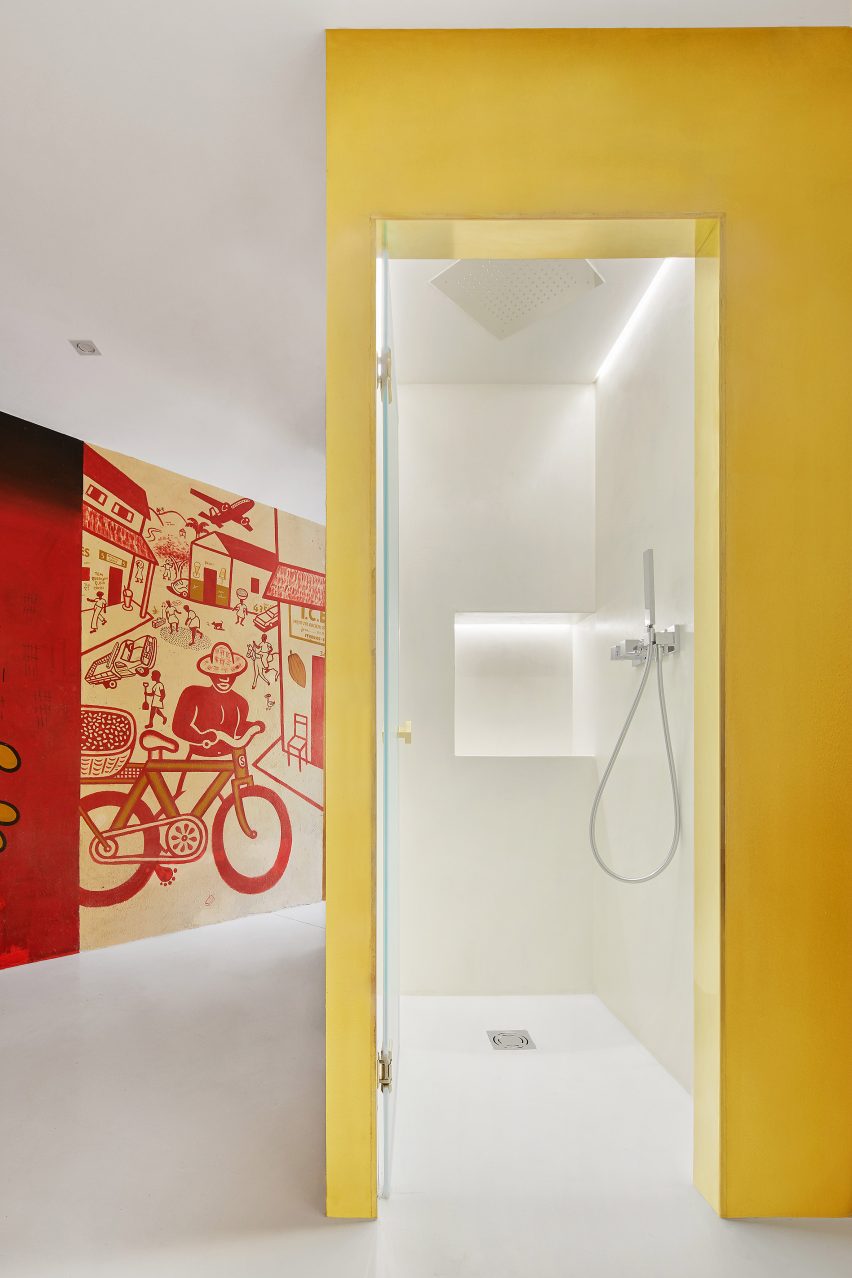 Duplex Tibbaut by Raul Sanchez Architects