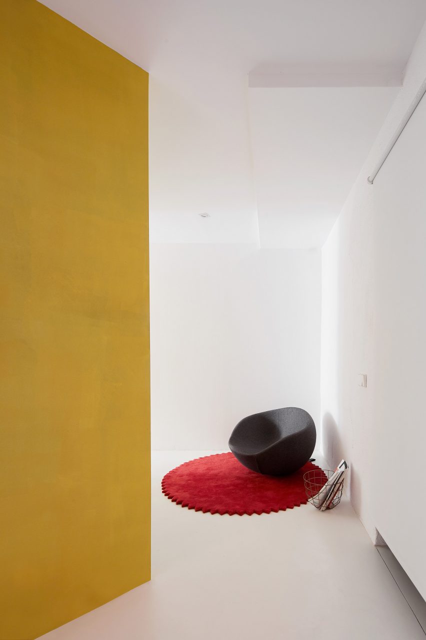 Duplex Tibbaut by Raul Sanchez Architects