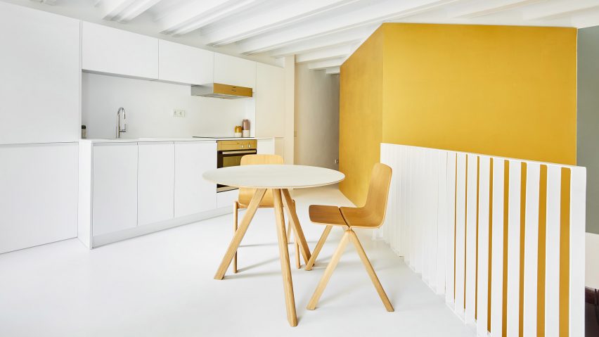 Duplex Tibbaut by Raul Sanchez Architects