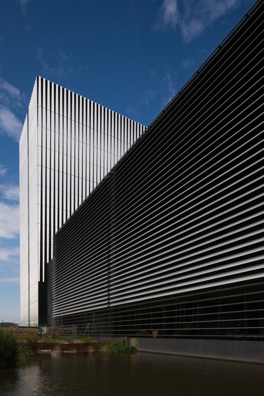 Benthem Crouwel adds stripy tower surrounded by a moat to Amsterdam data centre