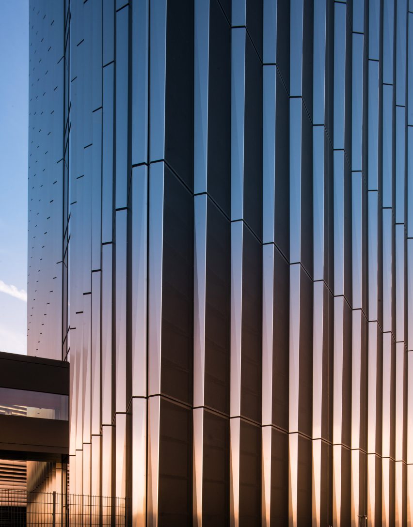 Benthem Crouwel adds stripy tower surrounded by a moat to Amsterdam data centre