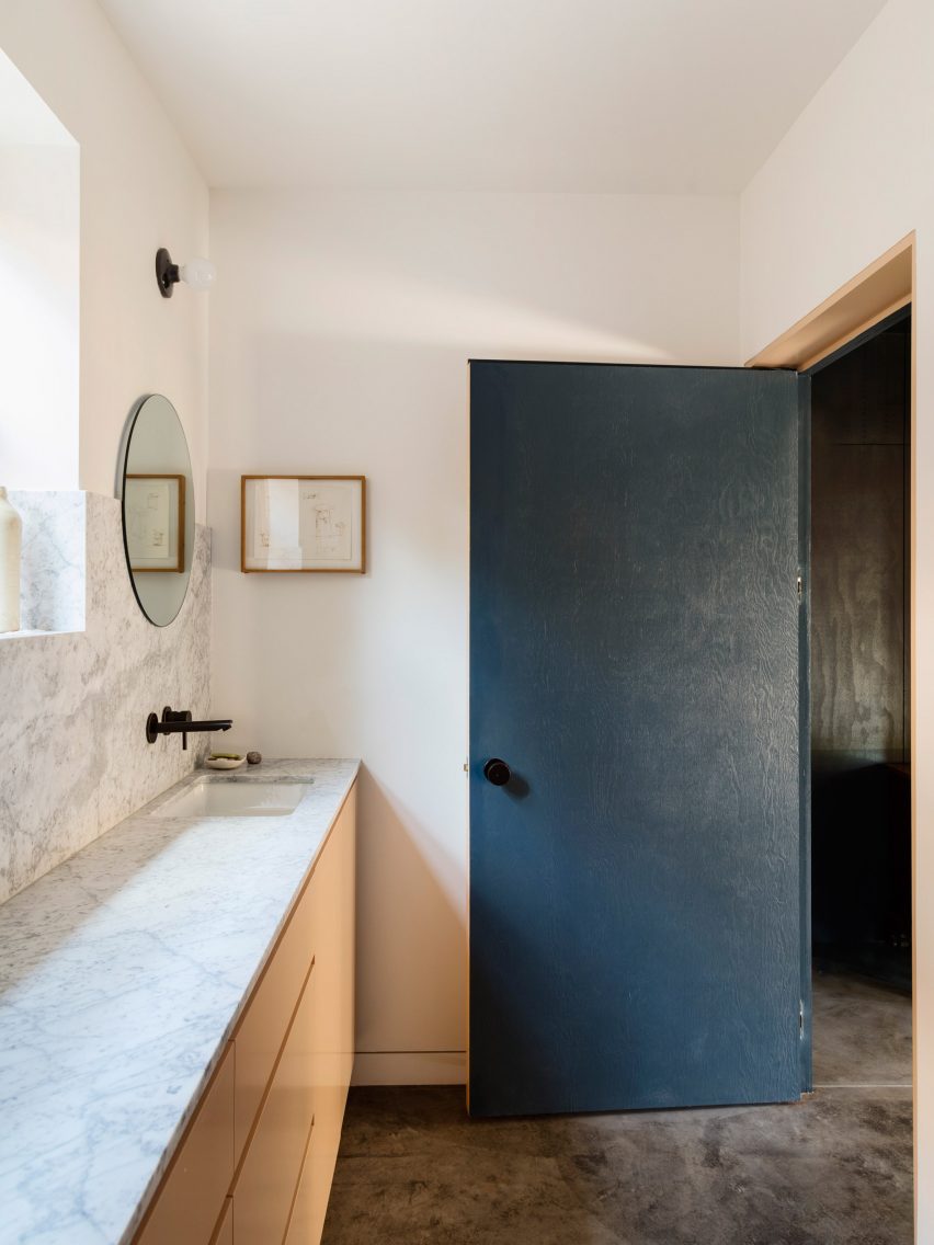 Fleischmann House by Productora