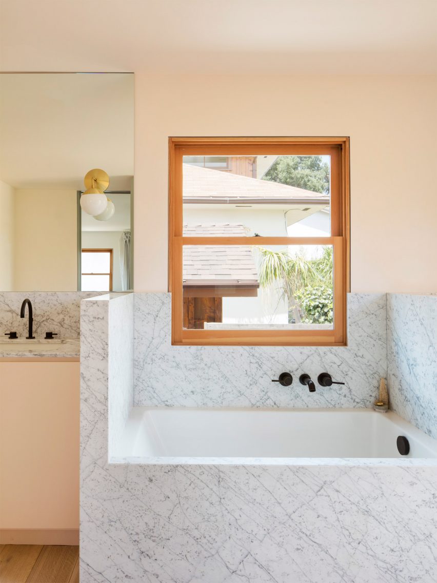 Fleischmann House by Productora