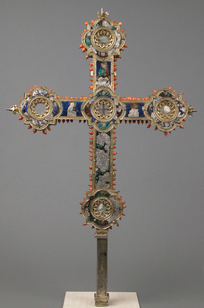 Heavenly Bodies exhibit at Costume Institute
