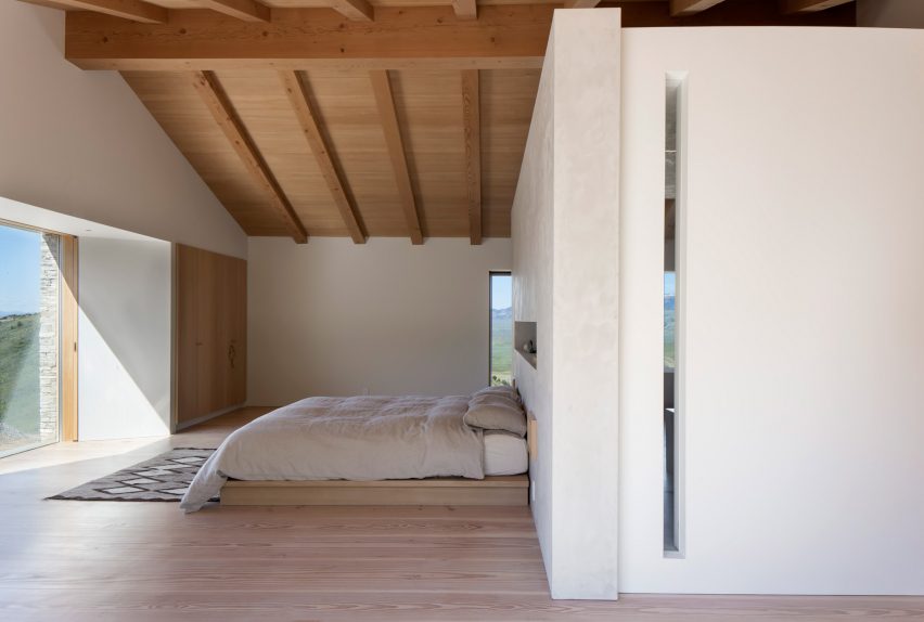 House in Jackson by McLean Quinlan
