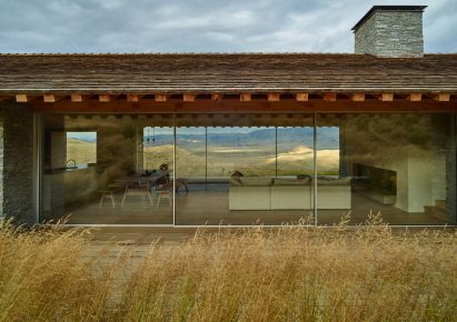 House in Jackson by McLean Quinlan