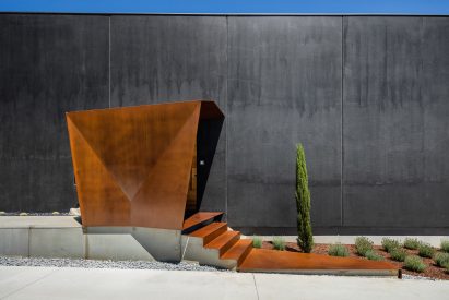 House in Ourem by Filipe Saraiva Arquitectos