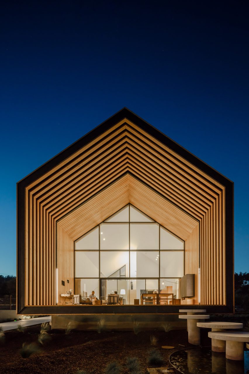 House in Ourem by Filipe Saraiva Arquitectos