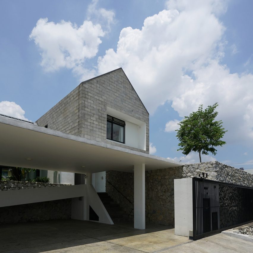 Knikno House by Fabian Tan Architect