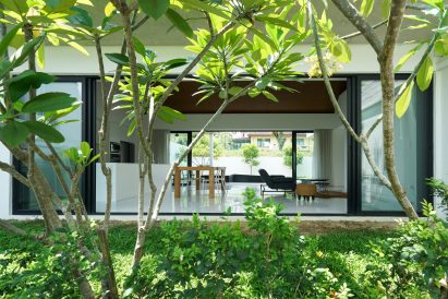 Knikno House by Fabian Tan Architect