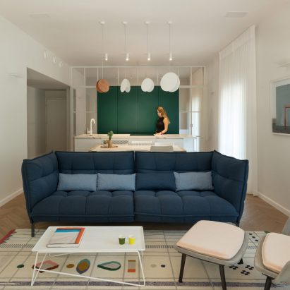Renovated Bauhaus apartment by Lital Ophir and Ilana Bronfen