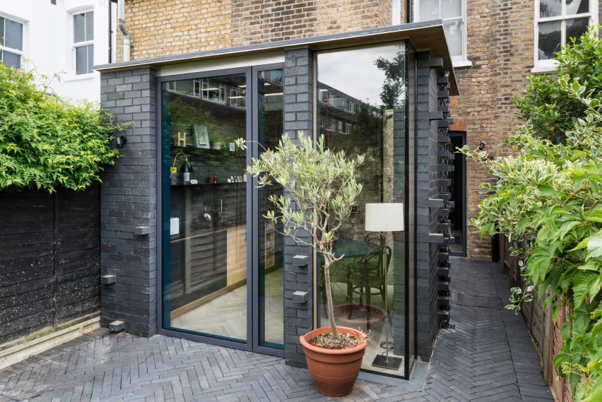 My House by MWArchitects