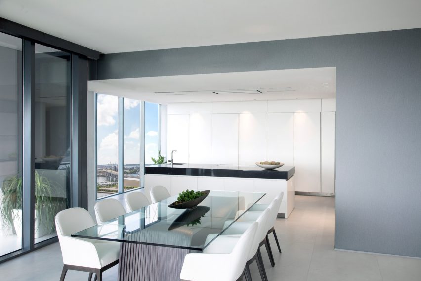 One Thousand Museum residence by Artefacto